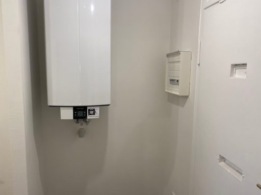Eingangsbereich mit WW-Boiler